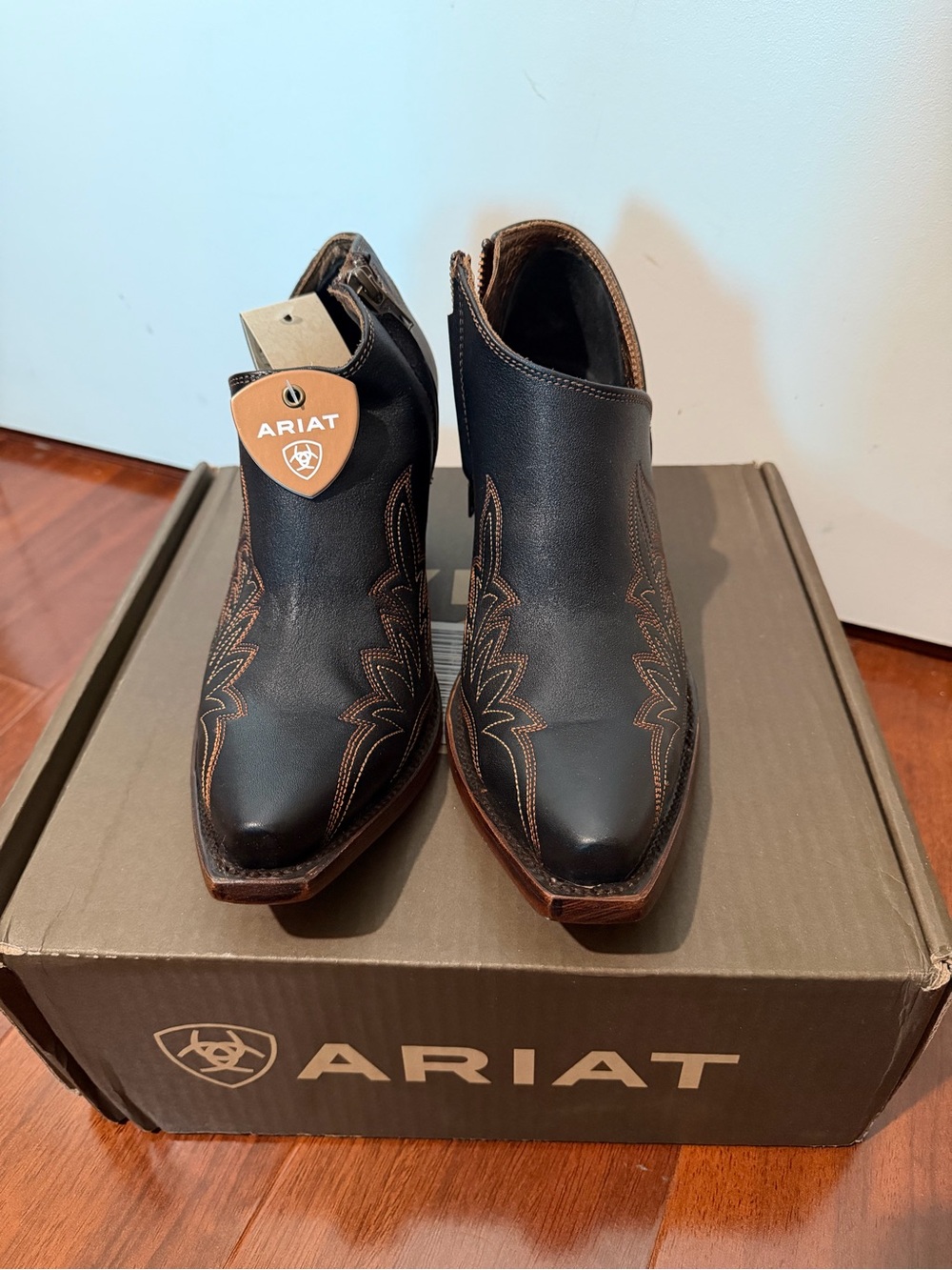 Ariat Leather Jolene Western Ankle Boot